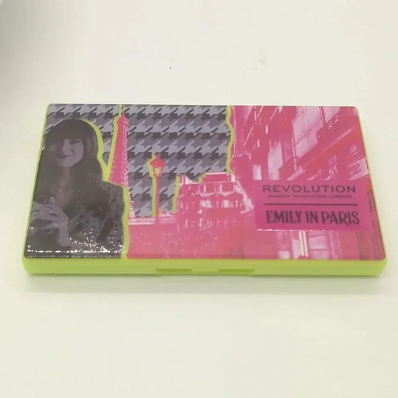 Brand New Unused Revolution X Emily In Paris Pimplelight Powder Highlighter - Picture 1 of 10